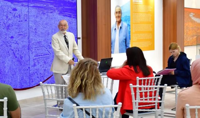 Ressam Devrim Erbil Manisa’da konuşuldu