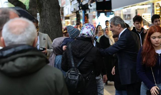 Sakarya’da Başkan Alemdar esnafla kucaklaştı