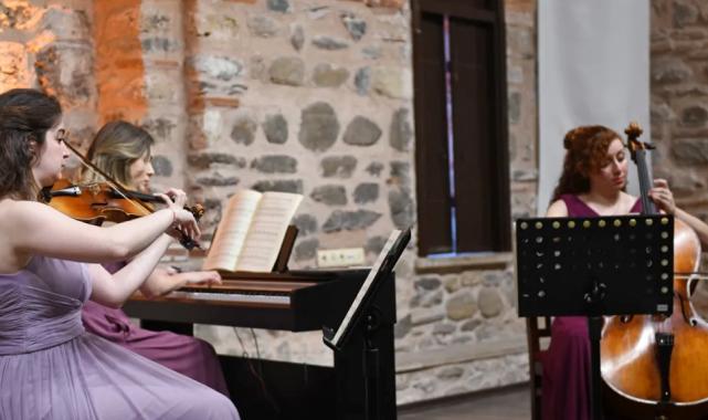 Terra Trio Bursa Osmangazi’de sahne aldı