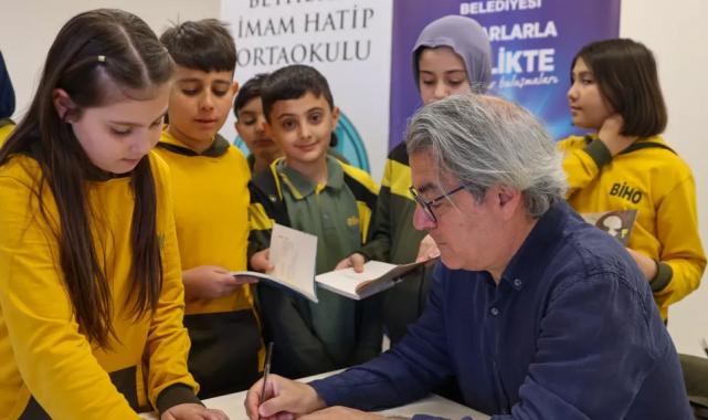 Yazarlar öğrencilerle bir araya geliyor