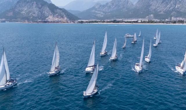 Antalya Körfezi’nde heyecan dolu yarış