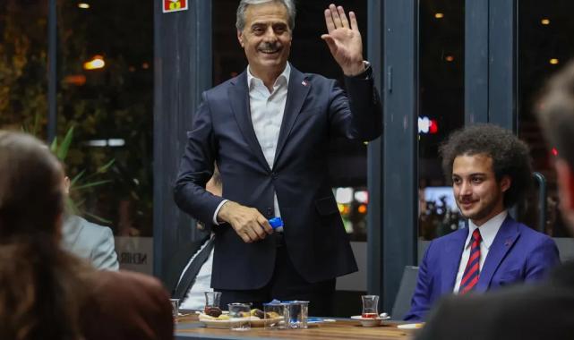 Başkan Alemdar Sakarya’da gençlerle buluştu