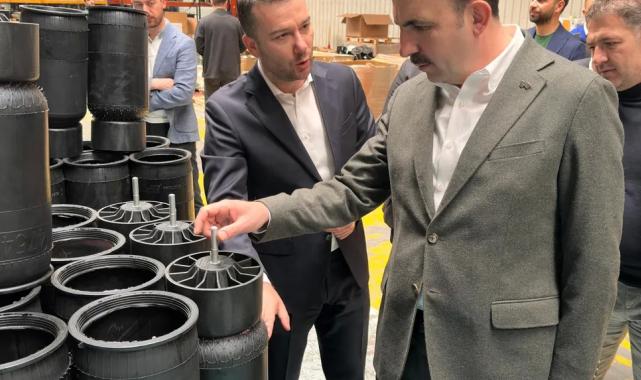 Başkan Altay’dan Bilim Mekrezi öğrencileri ve OSB çalışanlarına ziyaret