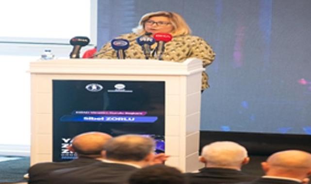 Başkan Tugay, Yapay Zekâ Zirvesi’nde konuştu