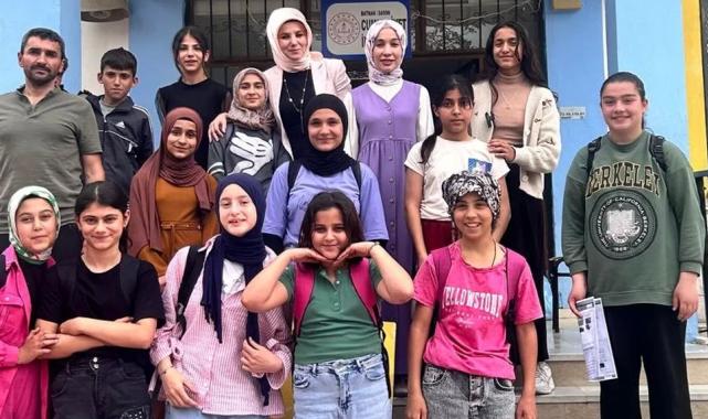 Batman’ın ilk kadın yazarı Sasonlu Meryem Avcı, öğrencilerle buluştu