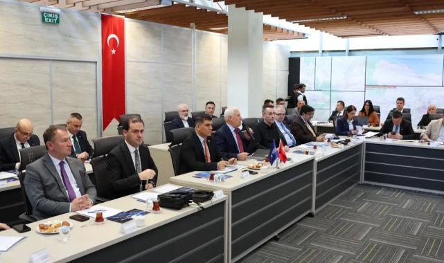 Bursa AKOM’un yıllık toplantısı yapıldı