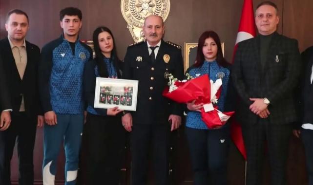 Bursa Emniyet Spor Kulübü sezonu başarıyla kapattı