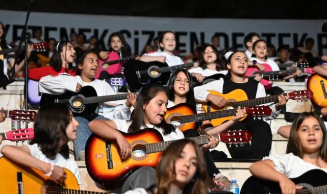 Bursa Gemlik’in genç sanatçıları, 19 Mayıs’ta yeteneklerini sergiledi 