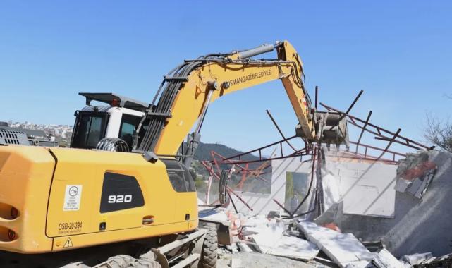 Bursa Osmangazi’de 25 kaçak yapı yıkıldı!