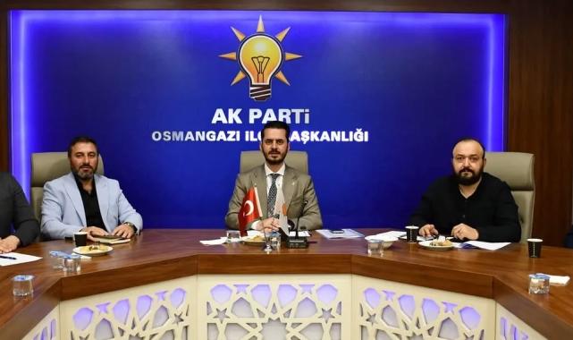 Bursa Osmangazi’de AK Parti Mahalle Başkanlarıyla buluştu