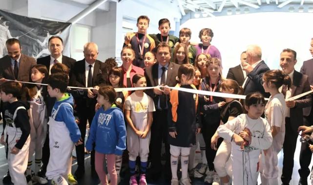 Bursa’da Osmangazi Belediyesi’nden eskrim salonu