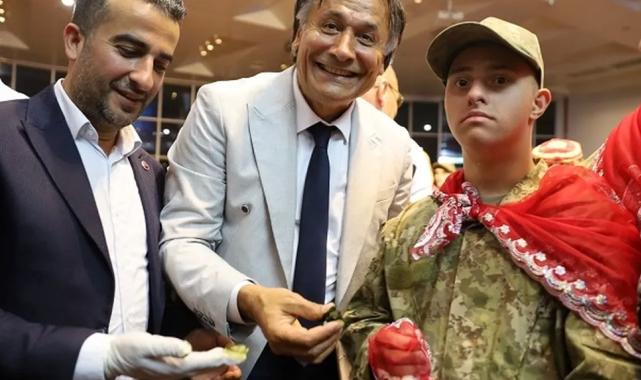 Bursa’da ‘özel askerler’ için kına eğlencesi