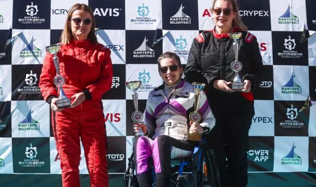 Dünyadaki ilk ve tek engelli pilot Kübra’dan yeni başarılar