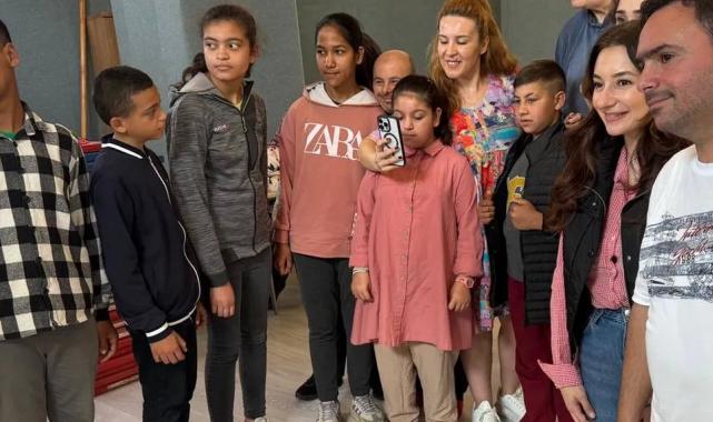 Engelsiz hobi atölyelerinde özel öğrenciler arkadaşlıklarını pekiştiriyor