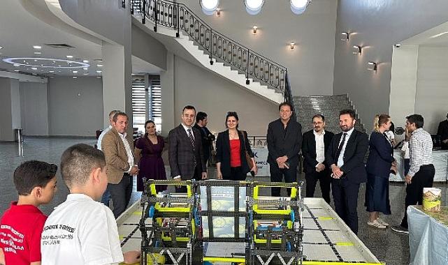 Geleceğin Teknoloji Liderleri Ödüllendirildi