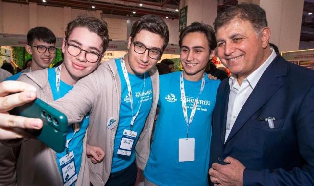 Genç tasarımcılar İzmir’de buluşuyor