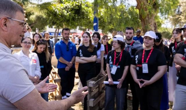 Genç tasarımcılar İzmir’i güzelleştiriyor
