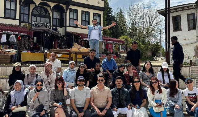 Gençler, Sakarya’yı Büyükşehir’le keşfetti