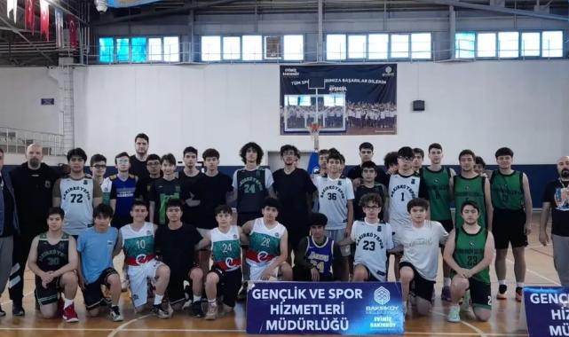 İstanbul Bakırköylü sporcular “Gençlik Şenliği” turnuvasına katıldı