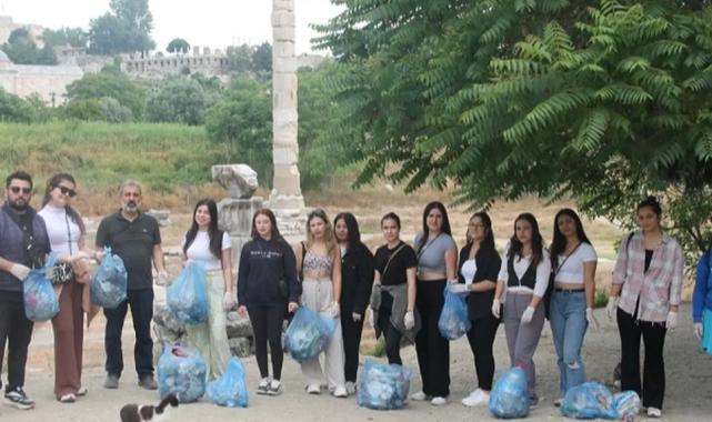 İzmir Efes MYO’dan kültürel miras alanında temizlik