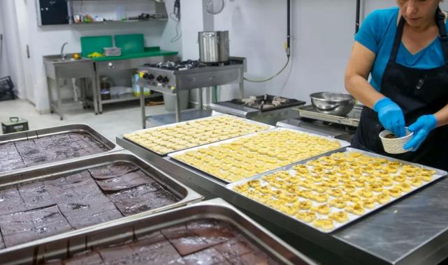 İzmir Güzelbahçe’de ‘Dayanışma Mutfağı’