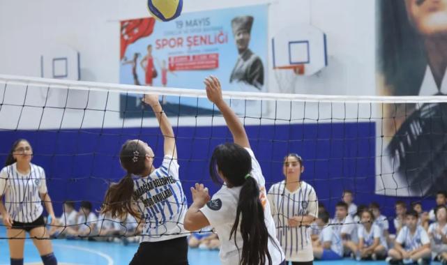 İzmir Karabağlar’da 19 Mayıs Spor Şenliği heyecanı