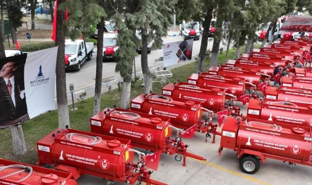 İzmir’de afetlere karşı güçlü adım… Orman köylerine 125 su tankeri