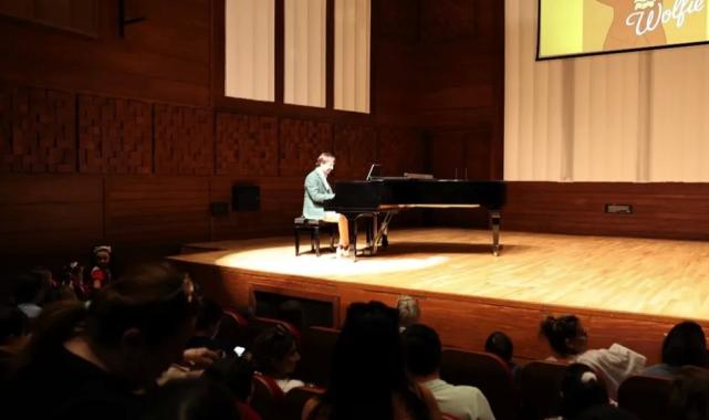 İzmir’de çocuklar ‘Mozart’la tanıştı