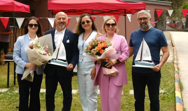 Kadın yelkencilerden bahar kermesi