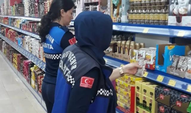 Kocaeli zabıtasından market denetimi