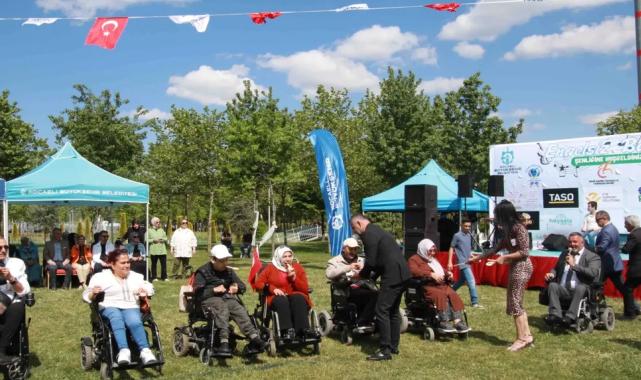 Kocaeli’de ‘Beyaz Kalpler’den örnek davranış