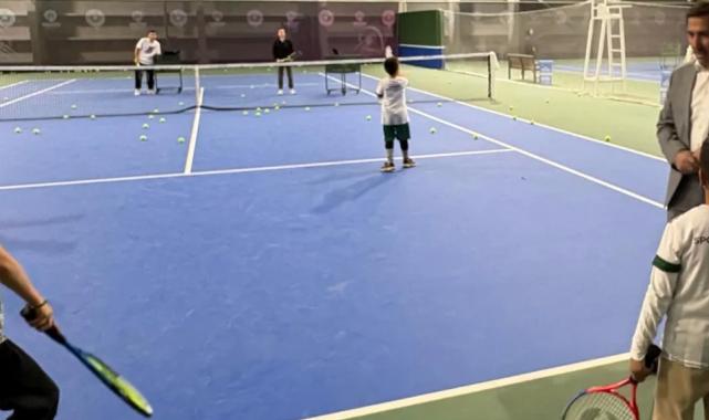 Konya’da Başkan Kılca Tenis Kortu’nda sporseverlerle buluştu