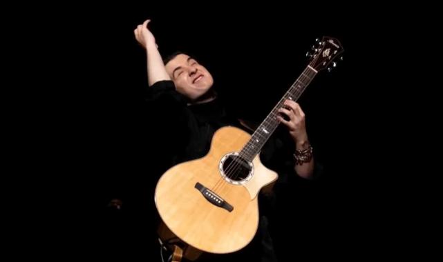 Marcin, ilk Türkiye turnesinde İzmirlileri büyüledi