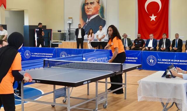 Mardin Midyat’ta masa tenisinde ödüller sahibini buldu