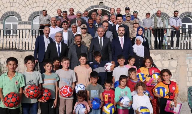 Mardin Valisi Akkoyun Mazıdağı’nda vatandaşlarla buluştu