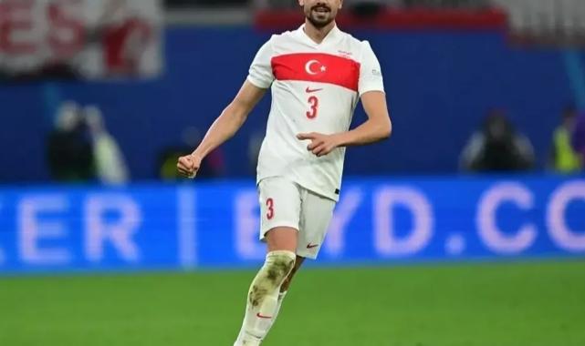 Milli futbolcudan Başkan Büyükakın’a teşekkür