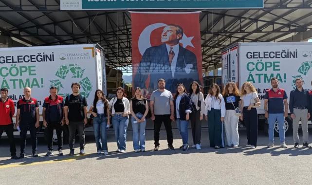 Öğrenciler kapı kapı dolaşılarak halka çevre bilinci kazandırıyor