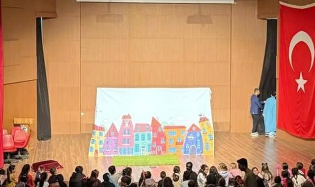 Sakarya’da çocuklar şenlikte gönüllerince eğlendi