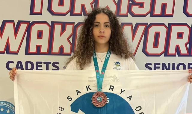 Sakaryalı sporcular madalya kürsüsünü boş bırakmıyor