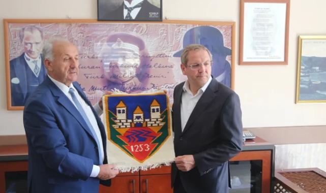 Sancak heyetinden Ayvalık, Burhaniye ve Bergama’ya ziyaret