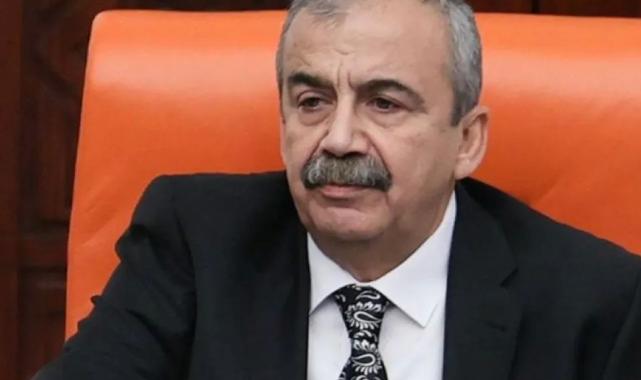 Sırrı Süreyya Önder hayatını kaybetti!