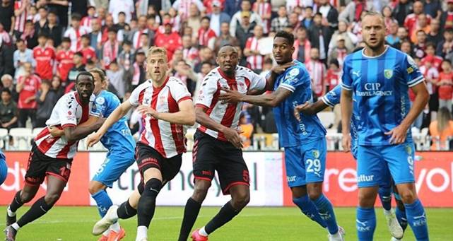 Net Global Sivasspor 0-0 Sipay Bodrum FK (Maç Sonucu) Kritik maçta gol sesi çıkmadı!