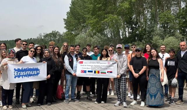 Uluslar arası öğrenciler Sakarya’nın doğasında unutulmaz bir gün yaşadı