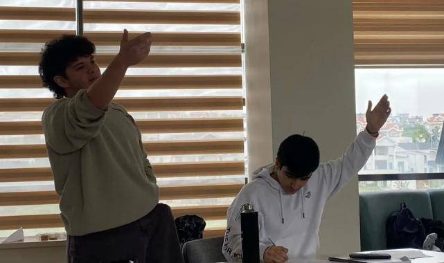 Yeşilay Münazara Turnuvasında Bursa rüzgârı!