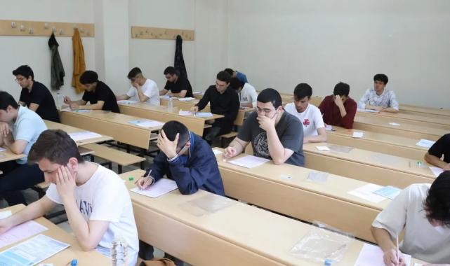 2025 YKS sınavları tamamlandı… 2,5 milyon öğrenci ter döktü