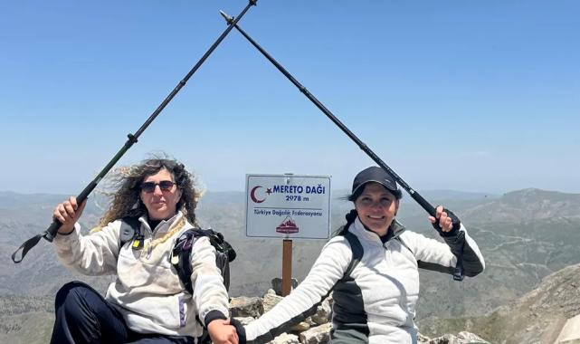 30 dağcıdan Mereto Dağı’na sezonun ilk zirve tırmanışı