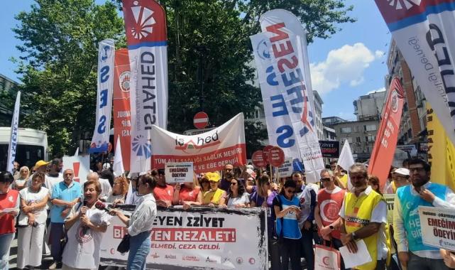 Aile Hekimleri İstanbul’da eylemde… Eziyet Yönetmeliği geri çekilsin!