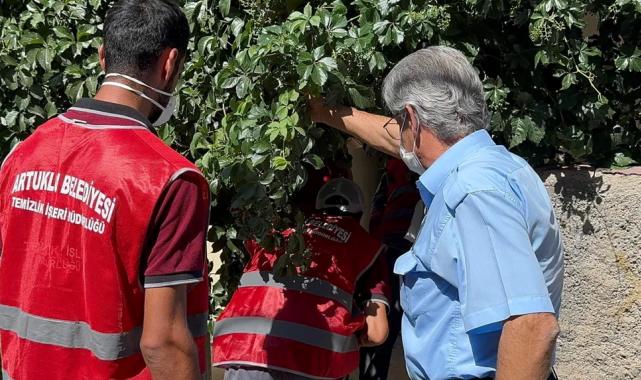 Artuklu’da “Çöp Ev” temizlendi, mahalle rahat nefes aldı