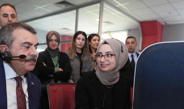 Bakan Tekin Van’da MEBİM’de çağrı yanıtladı