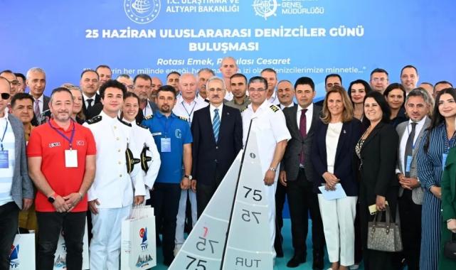 Bakan Uraloğlu: Denizcilik, küresel ticaretin can damarı